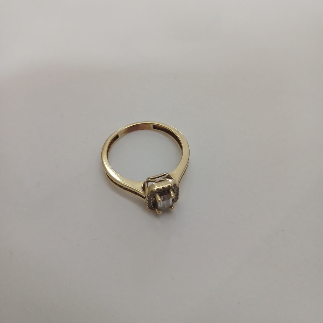 ANILLITO. ORO. 10 K 2.3 GRMS (SEMINUEVO)