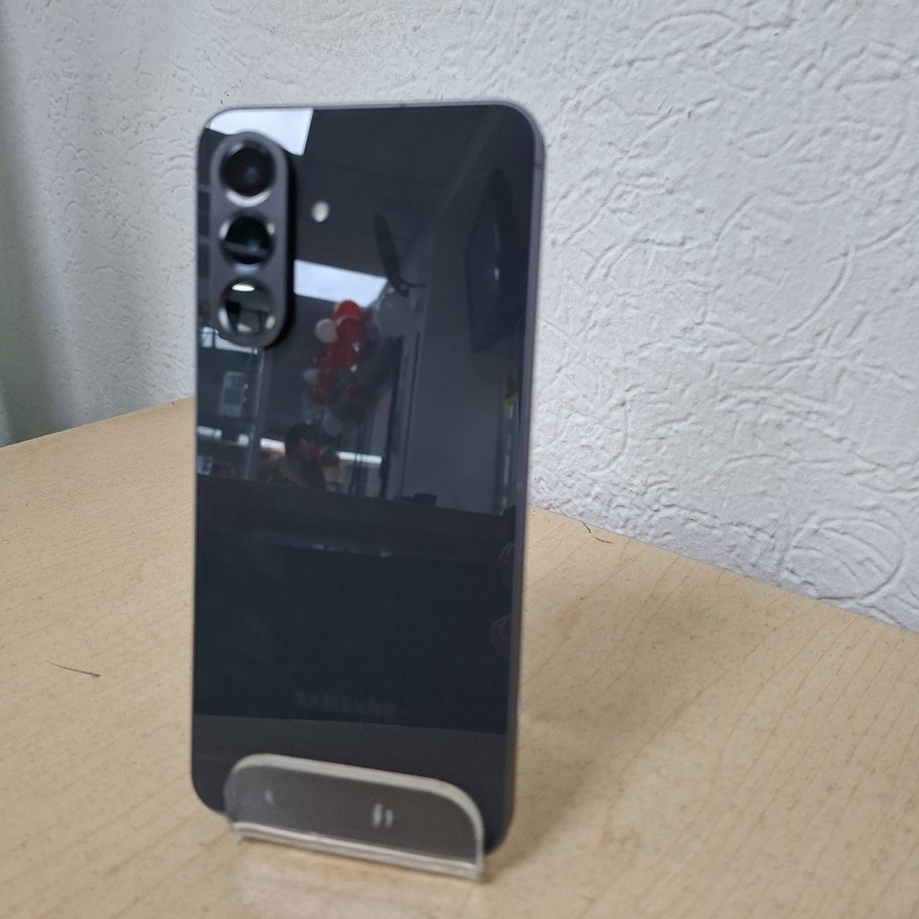 CELULAR SAMSUNG GALAXY A56 SM-A566E (2025) 256 GB 8 GB RAM (SEMINUEVO)