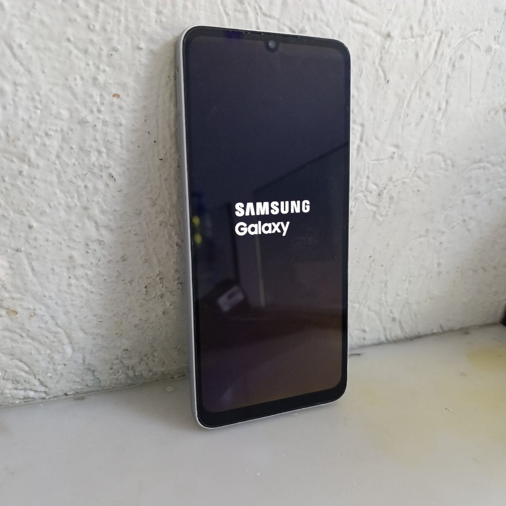 CELULAR SAMSUNG GALAXY A05 SM-A055M (2023) 128 GB 4 GB RAM (SEMINUEVO)