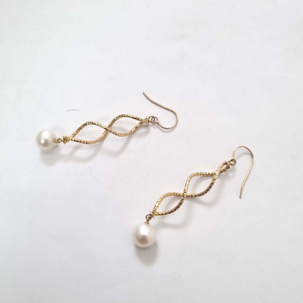 ARETES PAR. ORO. 14 K 3.2 GRMS (SEMINUEVO)