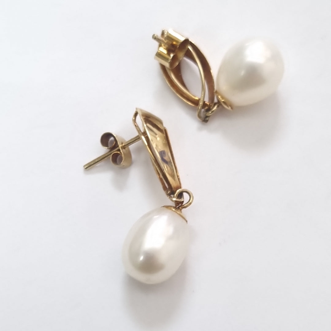 ARETES PAR. ORO. 14 K 3 GRMS (SEMINUEVO)