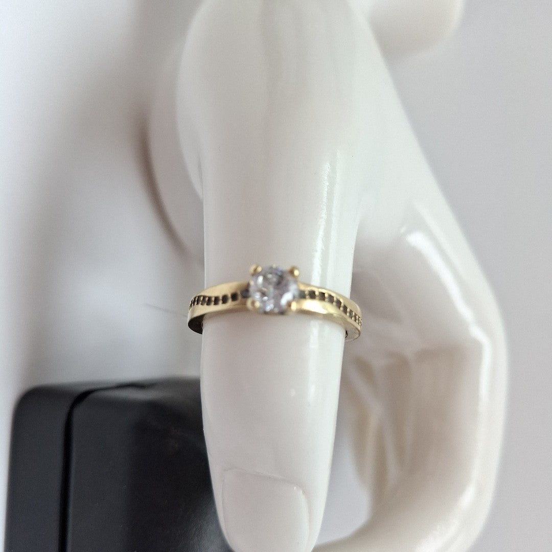 ANILLO. ORO. 10 K 2.6 GRMS (SEMINUEVO)