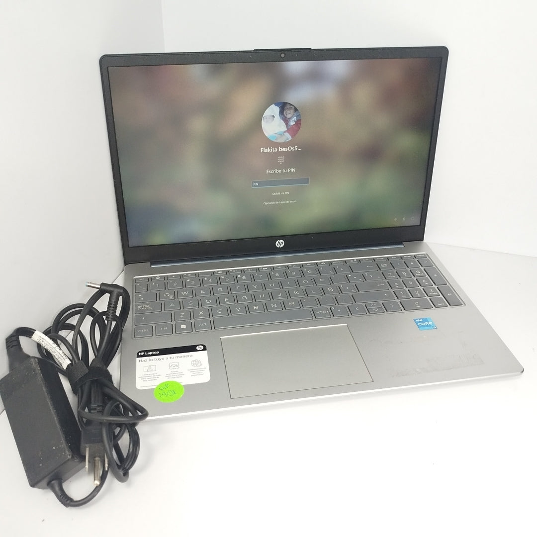 LAPTOP HP 15-FD0000LA (2023) 512 GB SSD 8 GB RAM (SEMINUEVO)