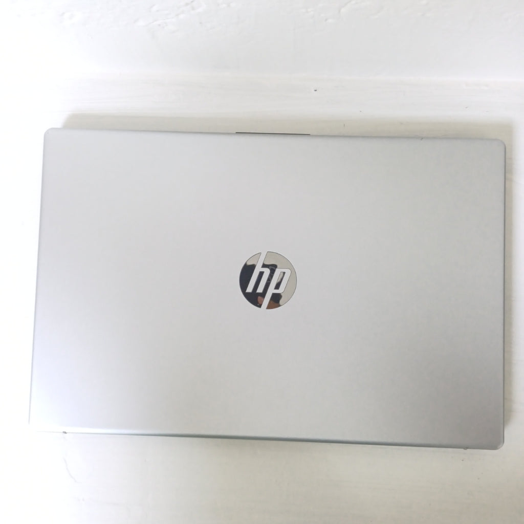 LAPTOP HP 15-FD0058LA (2024) 512 GB SSD 8 GB RAM (SEMINUEVO)