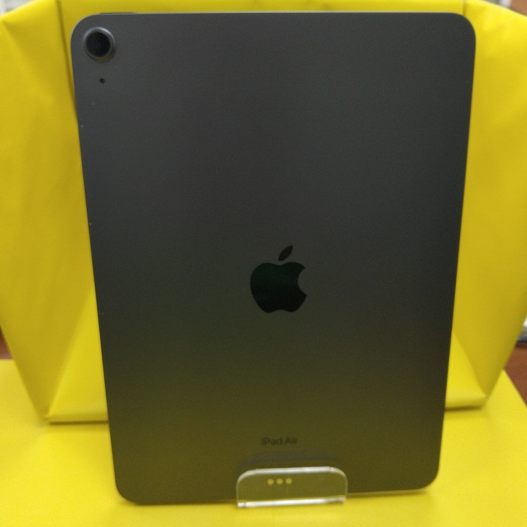 TABLETA APPLE IPAD AIR 5 A2588 64 GB 8 GB RAM (SEMINUEVO)