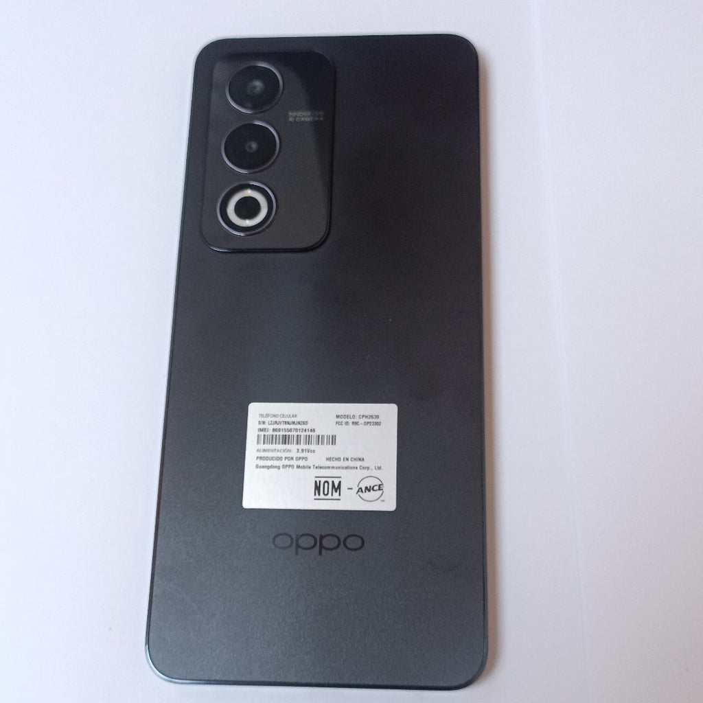 CELULAR OPPO  A80 5G CPH2639 (2024) 256 GB 8 GB RAM (SEMINUEVO)