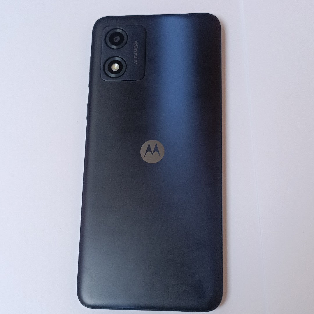 CELULAR MOTOROLA MOTO E13 XT2345-4 (2023) 64 GB 2 GB RAM (SEMINUEVO)