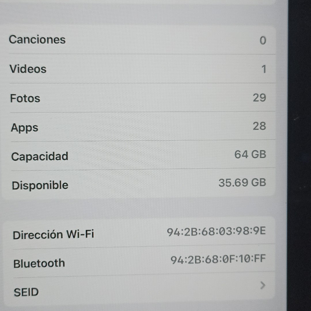 TABLETA APPLE IPAD 10 A2696 64 GB 4 GB RAM (SEMINUEVO)