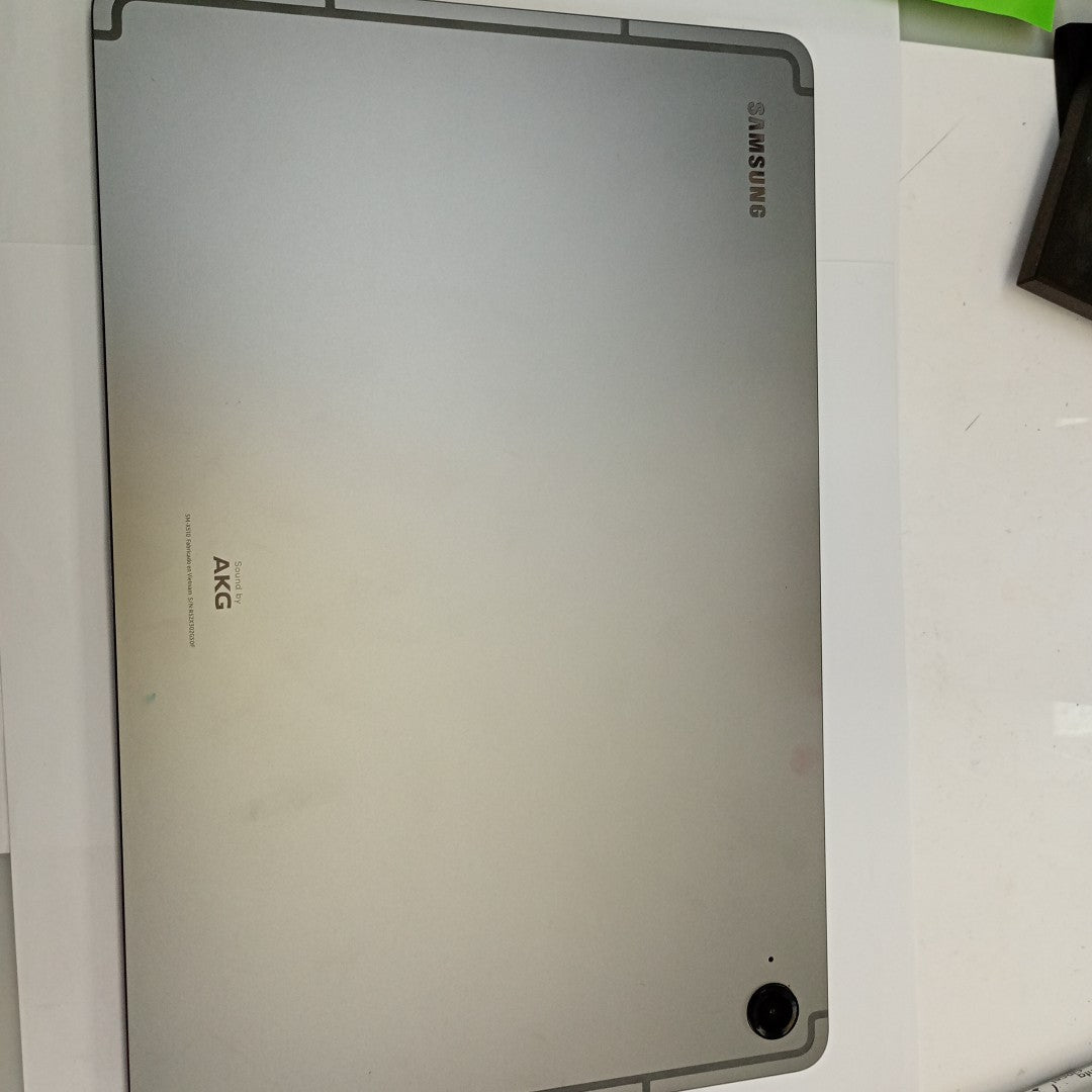 TABLETA SAMSUNG GALAXY TAB S9 FE SM-X510 (2023) 128 GB 6 GB RAM (SEMINUEVO)
