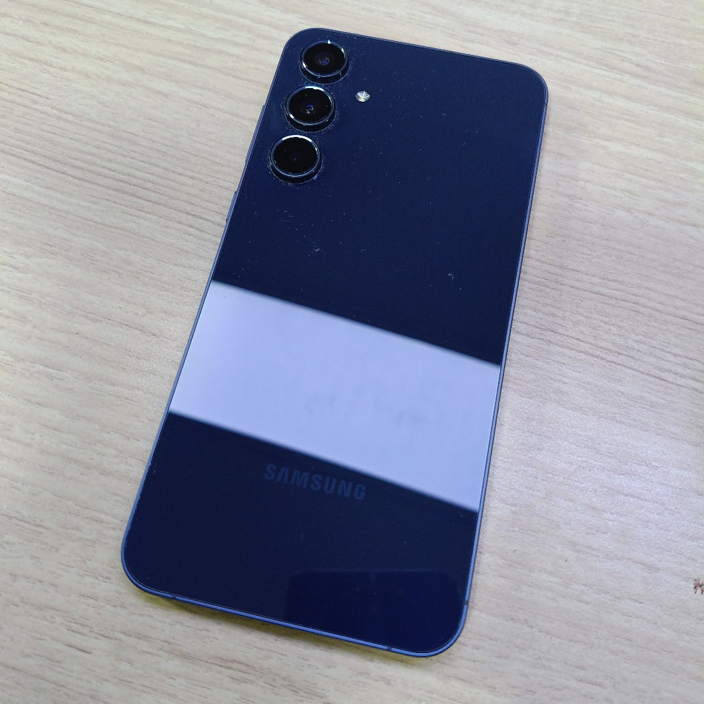 CELULAR SAMSUNG GALAXY A55 5G SM-A556E (2024) 128 GB 8 GB RAM (SEMINUEVO)