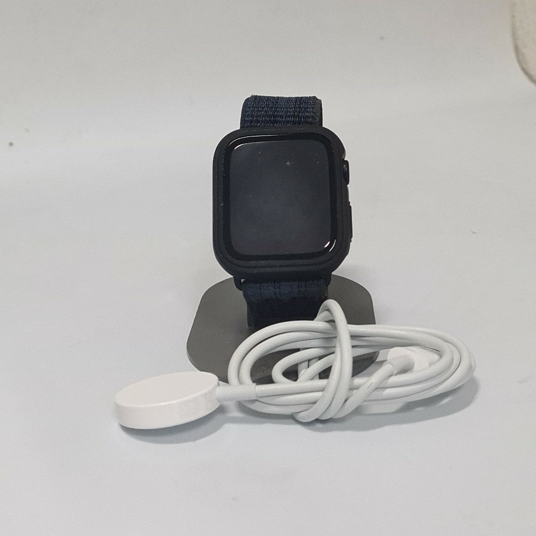 SMARTWATCH APPLE SE 2 ALUMINIO A2723 44 MM GPS (SEMINUEVO)