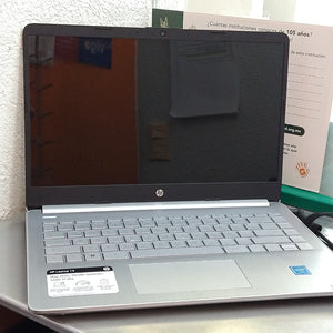 LAPTOP HP 14-DQ0527LA (2023) 256 GB SSD 8 GB RAM (SEMINUEVO)