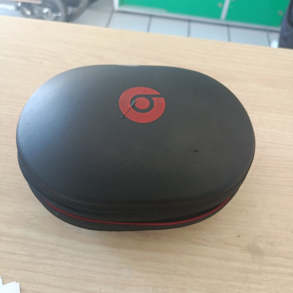 AUDIFONOS BEATS STUDIO PRO INALAMBRICO OVER EAR (SEMINUEVO)