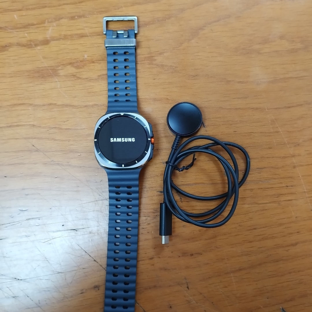 SMARTWATCH SAMSUNG GALAXY WATCH ULTRA SM-L705U (2024) 47 MM GPS + CELULAR (SEMINUEVO)