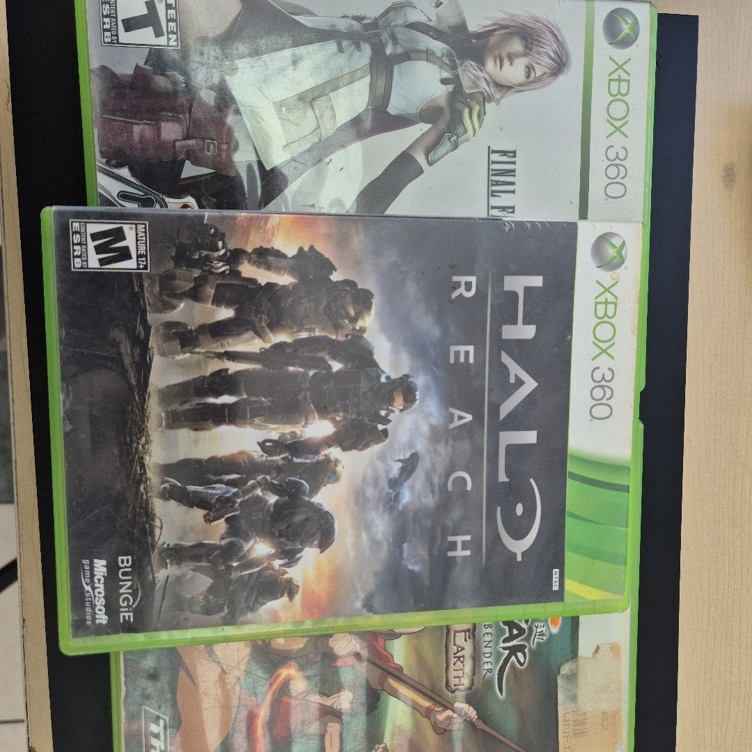 CONSOLA DE VIDEOJUEGO MICROSOFT XBOX ONE X 1 TB (SEMINUEVO)