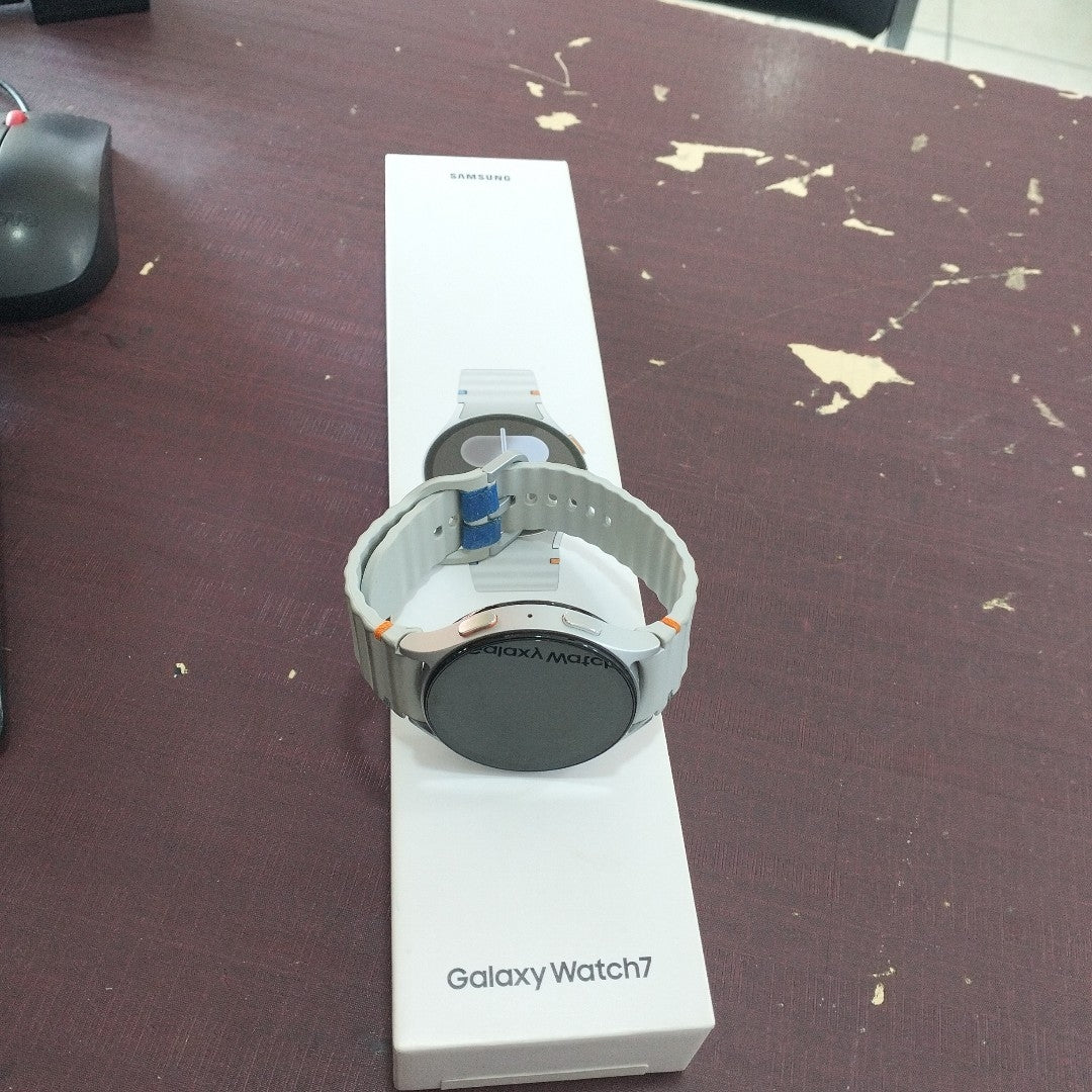 SMARTWATCH SAMSUNG GALAXY WATCH 7 SM-L310 44 MM GPS (SEMINUEVO)