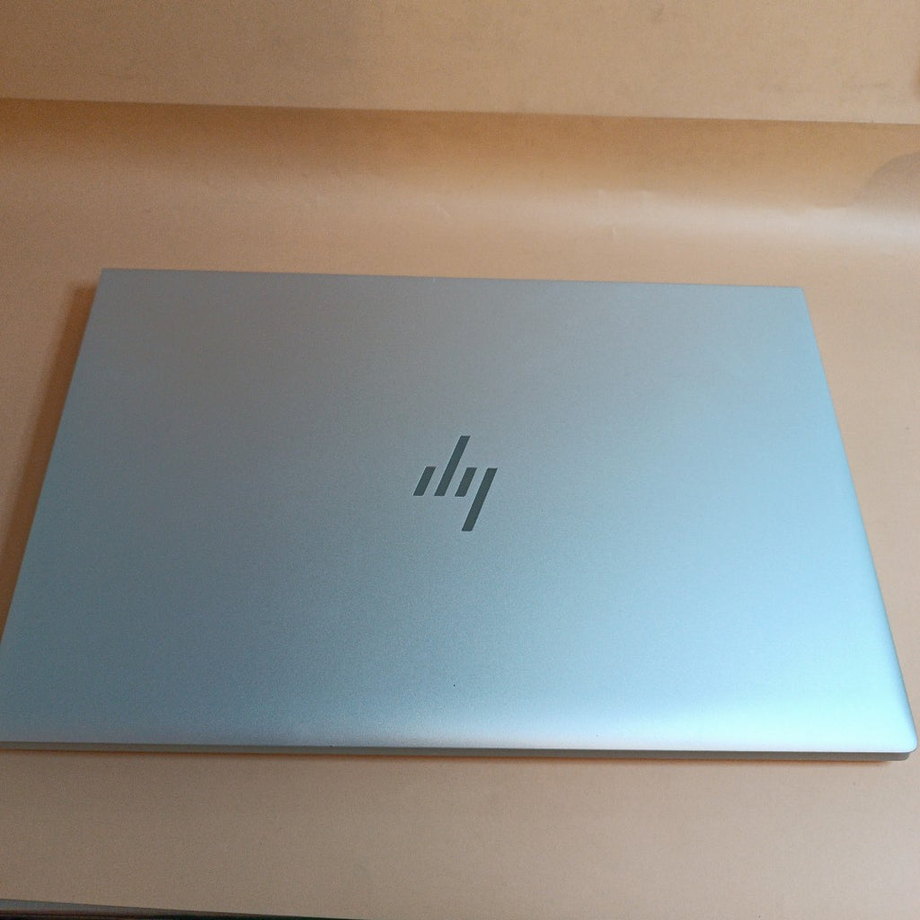 LAPTOP HP ELITEBOOK 840 G8 (2022) 256 GB SSD 16 GB RAM (SEMINUEVO)