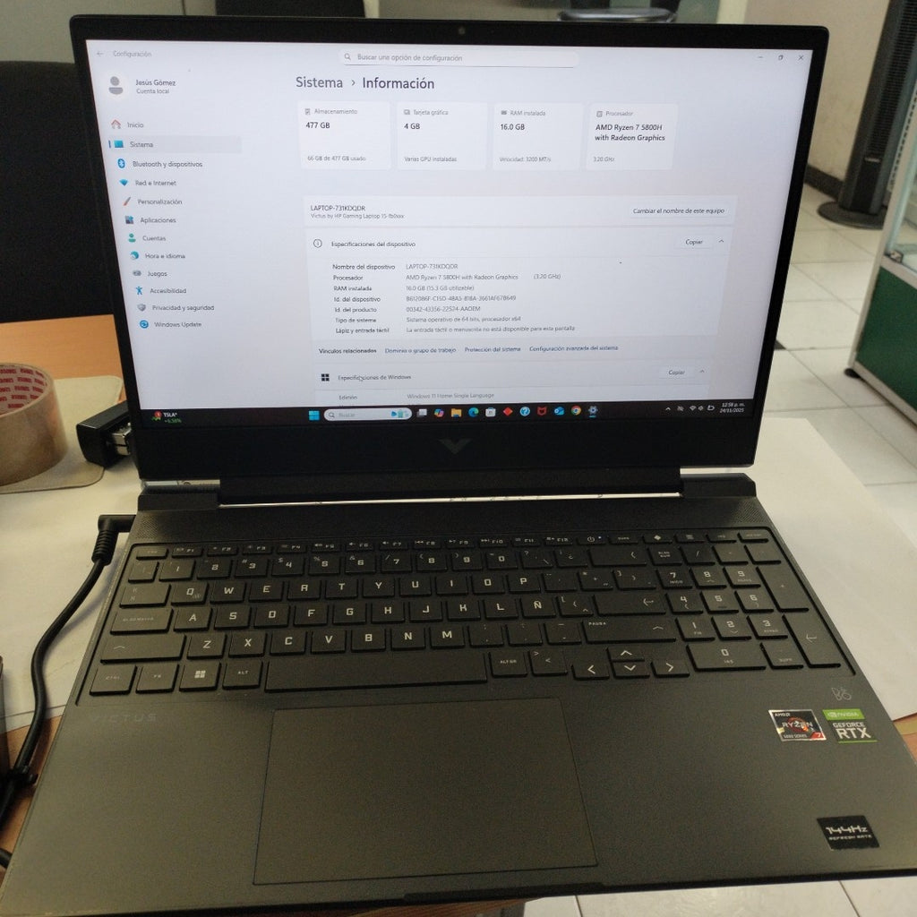 LAPTOP HP VICTUS 15-FB0125LA (2023) 512 GB SSD 16 GB RAM (SEMINUEVO)