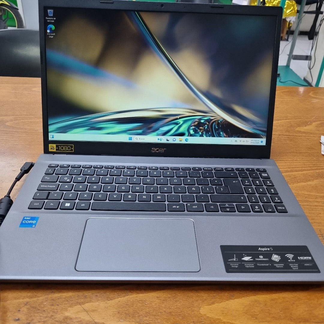 LAPTOP ACER ASPIRE 5 A515-57-578D (2023) 512 GB SSD 16 GB RAM (SEMINUEVO)