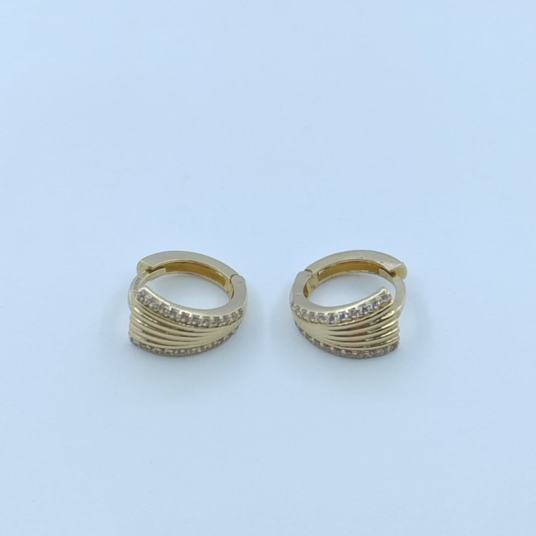 HUGGIES ORO 14K 2.7 (NUEVO)