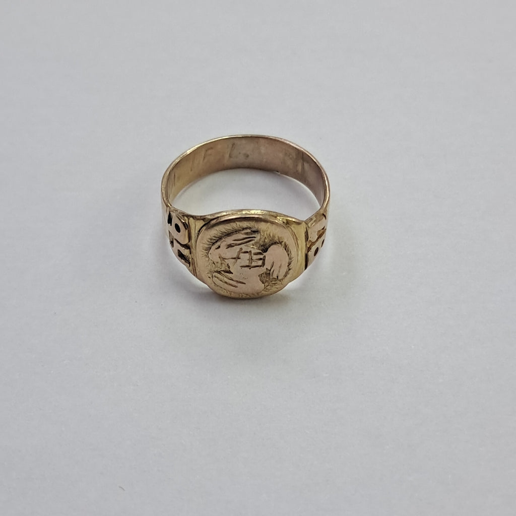 ANILLO DE GRADUACIÓN. ORO. 8 K 4.1 GRMS (SEMINUEVO)