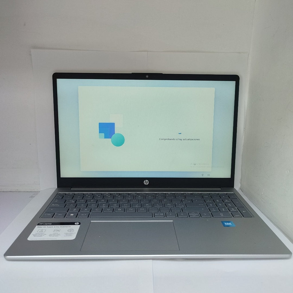 LAPTOP HP 15-FD0037LA  (2024) 512 GB SSD 8 GB RAM (SEMINUEVO)