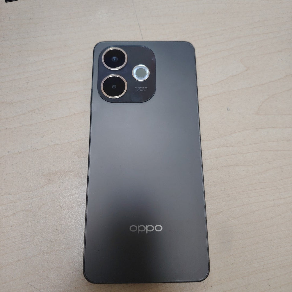 CELULAR OPPO  A5 PRO 5G CPH2695 (2025) 256 GB 8 GB RAM (SEMINUEVO)