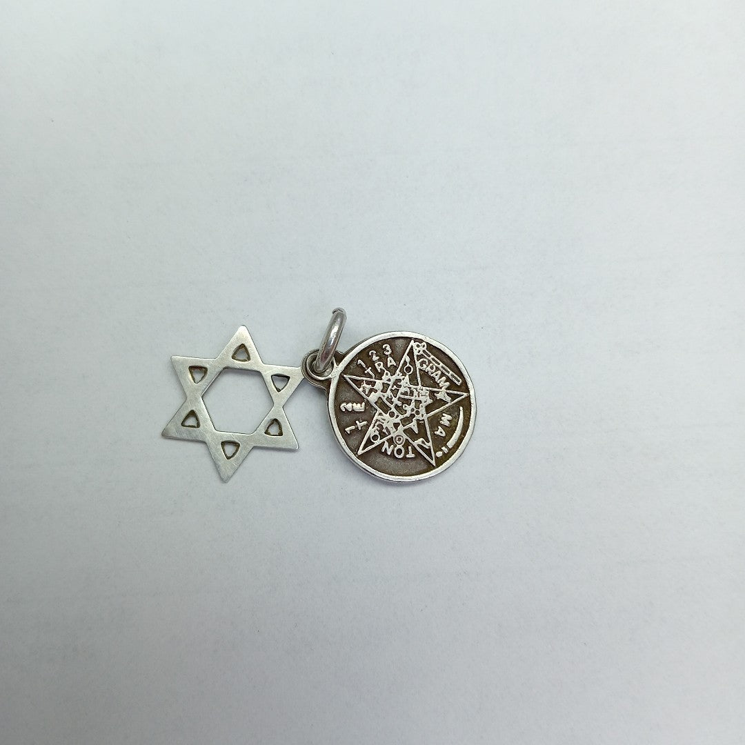 DIJE. PLATA. 3.4 GRMS (SEMINUEVO)