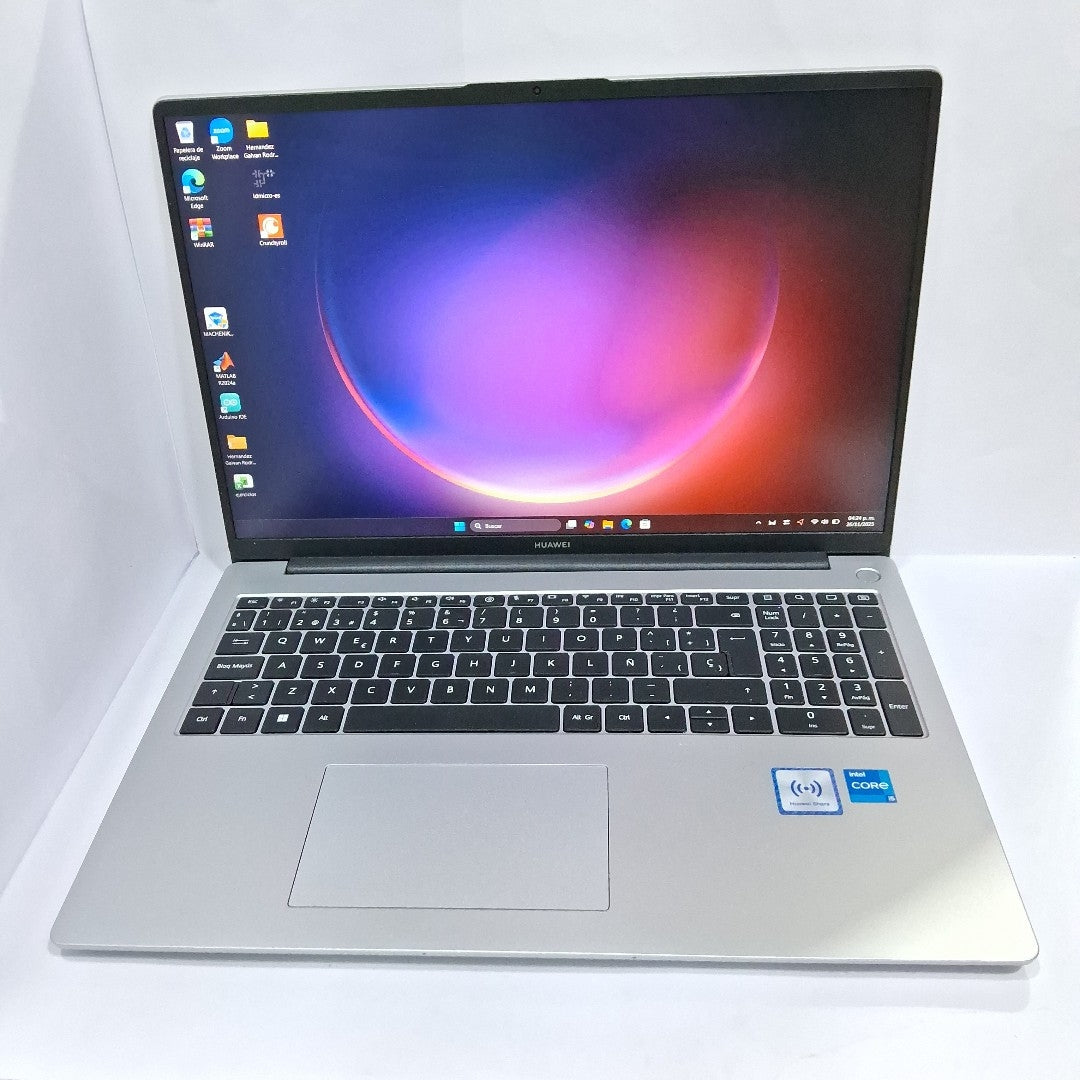 LAPTOP HUAWEI MATEBOOK D16 MCLF-X (2024) 512 GB SSD 8 GB RAM (SEMINUEVO)