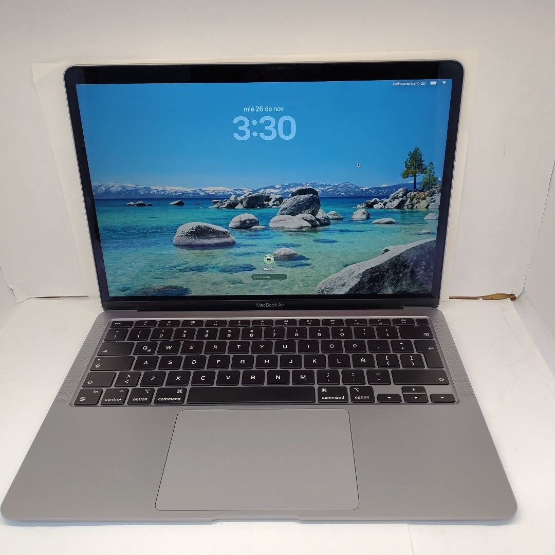 LAPTOP APPLE MACBOOK AIR 13" 2020 3.2 A2337 256 GB SSD 8 GB RAM (SEMINUEVO)