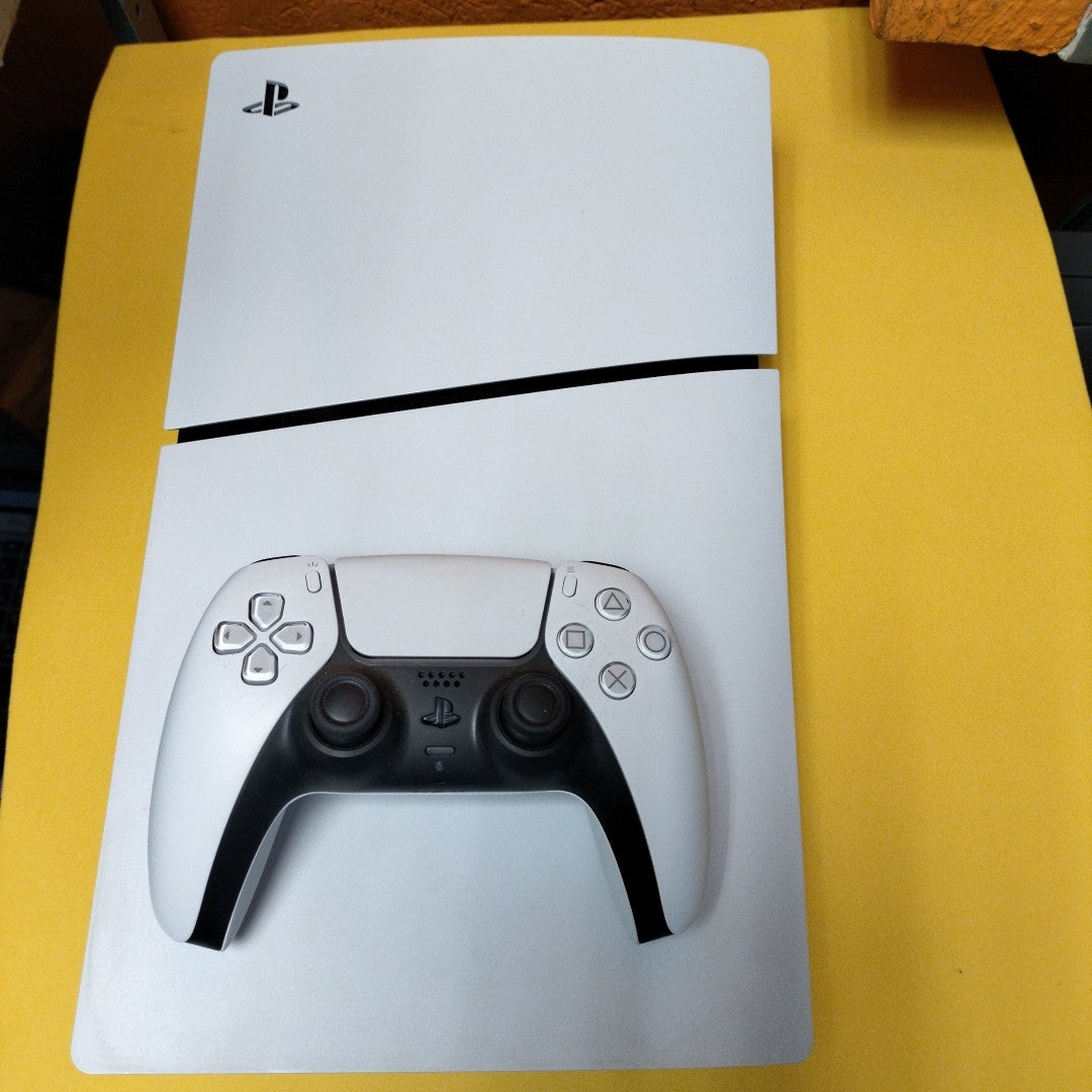 CONSOLA DE VIDEOJUEGO SONY PS5 DIGITAL 825 SSD (SEMINUEVO)