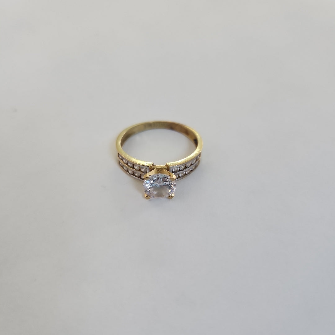 SOLITARIO. ORO. 10 K 2.3 GRMS (SEMINUEVO)