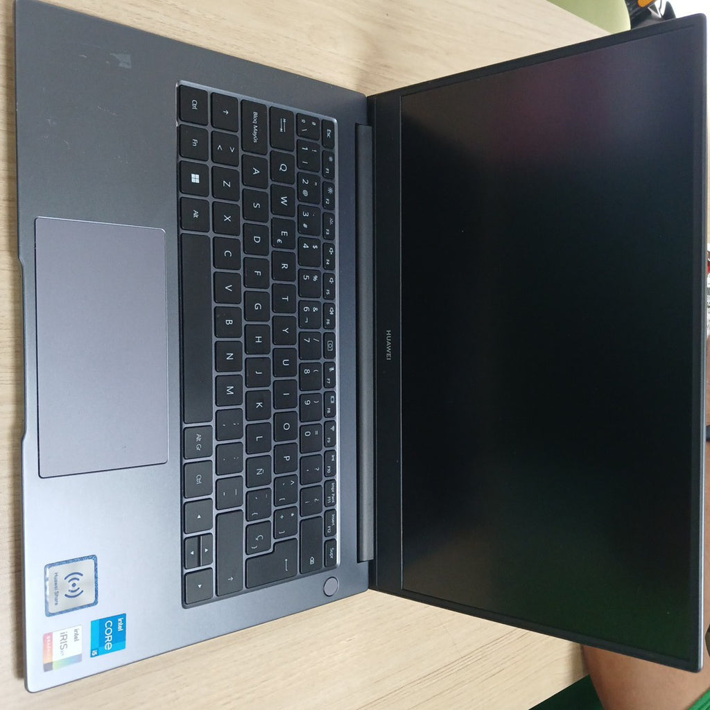 LAPTOP HUAWEI MATEBOOK D14 NBDE-WDH9 (2022) 512 GB SSD 8 GB RAM (SEMINUEVO)