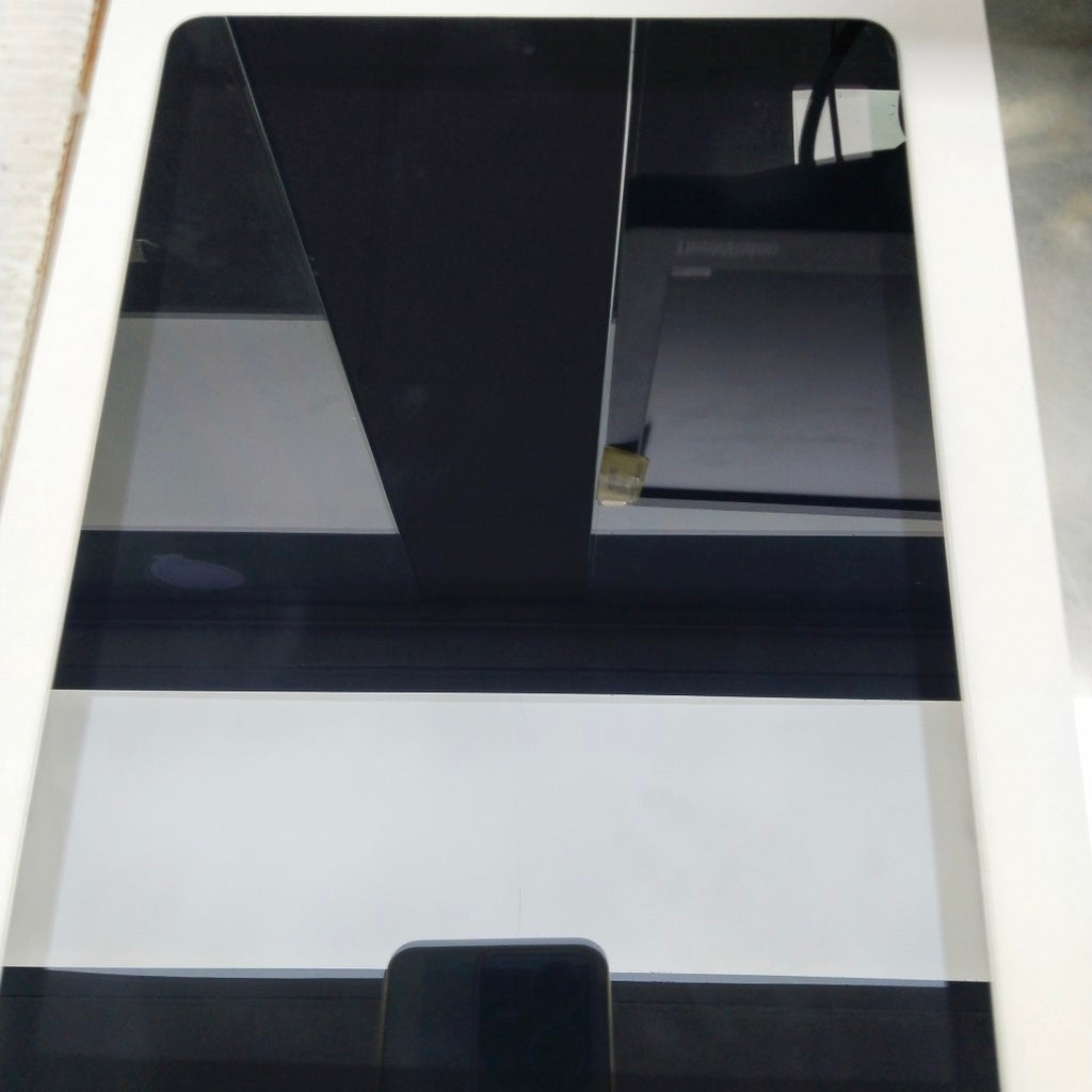 TABLETA APPLE IPAD 9 A2602 256 GB 3 GB RAM (SEMINUEVO)