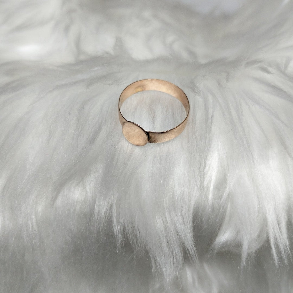 ANILLO. ORO. 10 K 1.3 GRMS (SEMINUEVO)