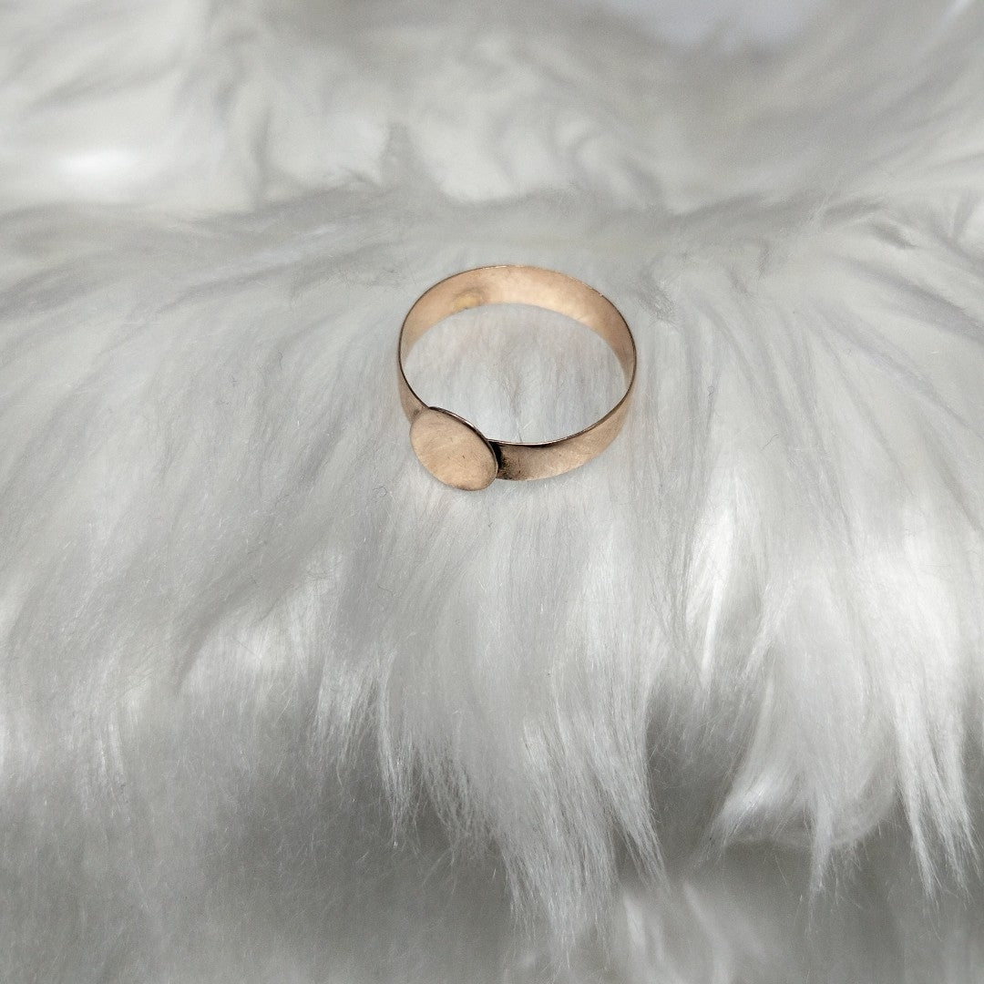 ANILLO. ORO. 10 K 1.3 GRMS (SEMINUEVO)