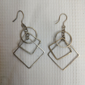 ARETES PAR. PLATA. 3.5 GRMS (SEMINUEVO)