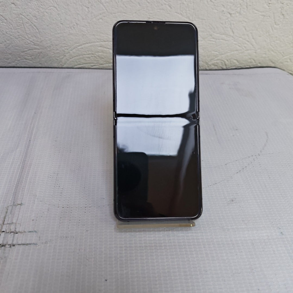 CELULAR SAMSUNG GALAXY Z FLIP 5 SM-F731B (2023) 512 GB 8 GB RAM (SEMINUEVO)