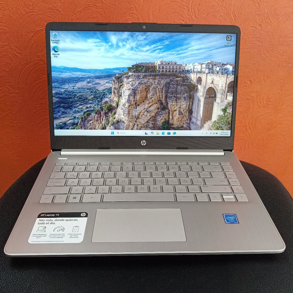 LAPTOP HP 14-DQ0530LA(2024) 256 GB SSD 8 GB RAM (SEMINUEVO)