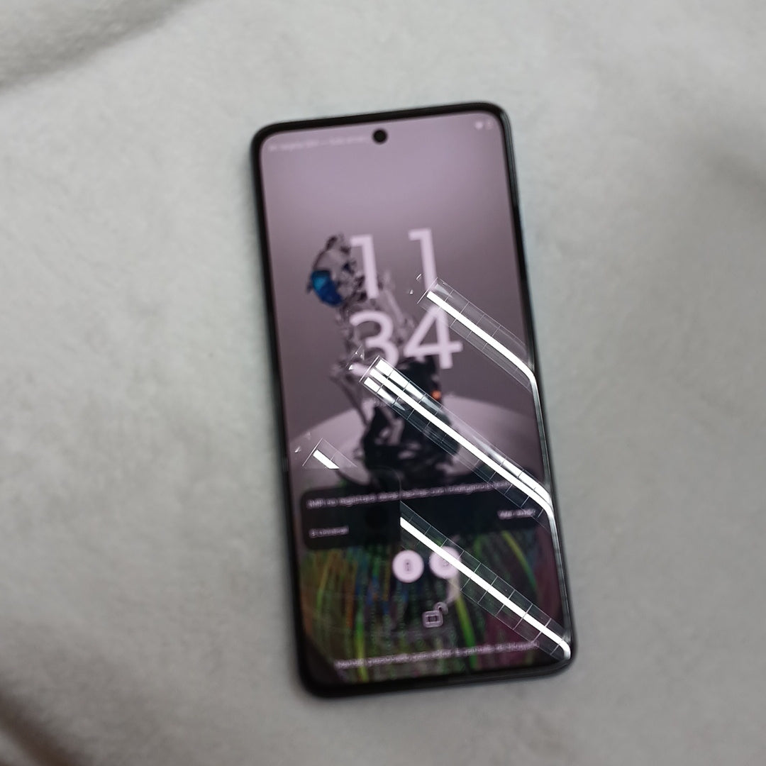 CELULAR MOTOROLA MOTO G84 XT2347-1 (2023) 256 GB 8 GB RAM (SEMINUEVO)