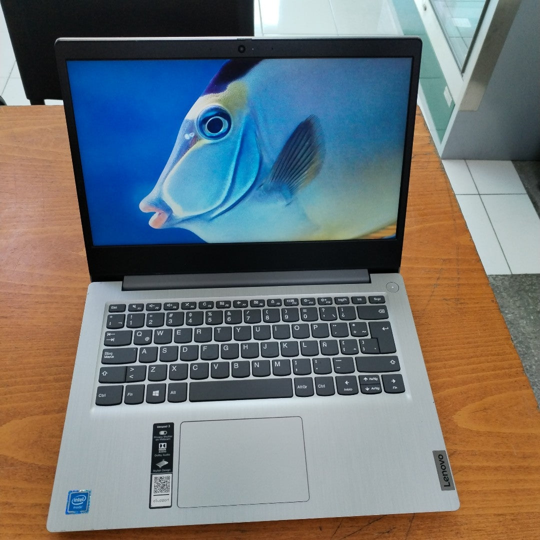 LAPTOP LENOVO IDEAPAD 3 14IGL05 (2022) 1 TB 8 GB RAM (SEMINUEVO)