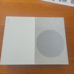 CONSOLA DE VIDEOJUEGO MICROSOFT XBOX ONE S 1 TB (SEMINUEVO)