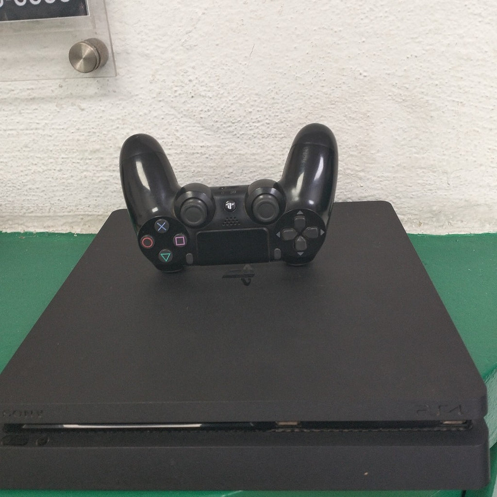 CONSOLA DE VIDEOJUEGO SONY PS4 SLIM 1 TB (SEMINUEVO)