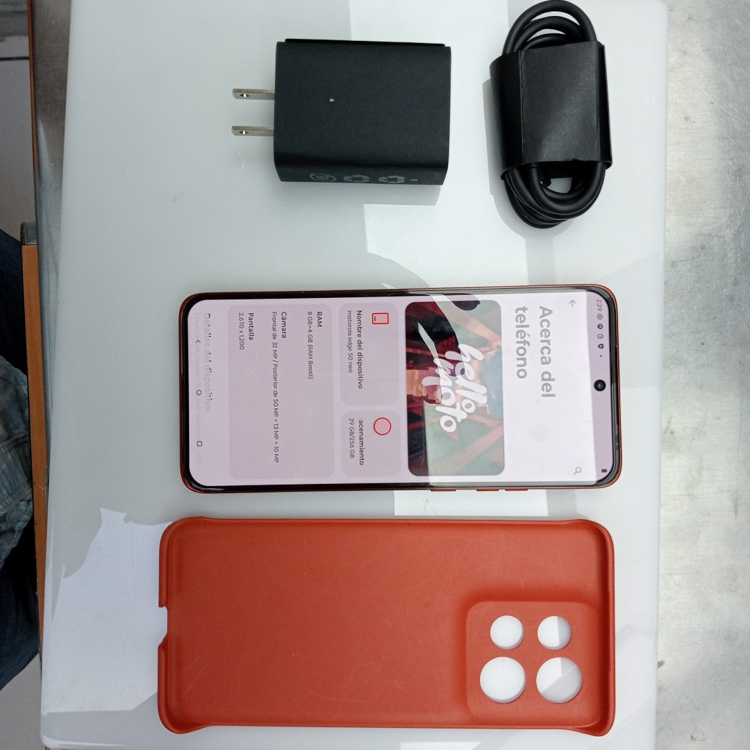 CELULAR MOTOROLA EDGE 50 NEO XT2409-2 (2024) 256 GB 8 GB RAM (SEMINUEVO)