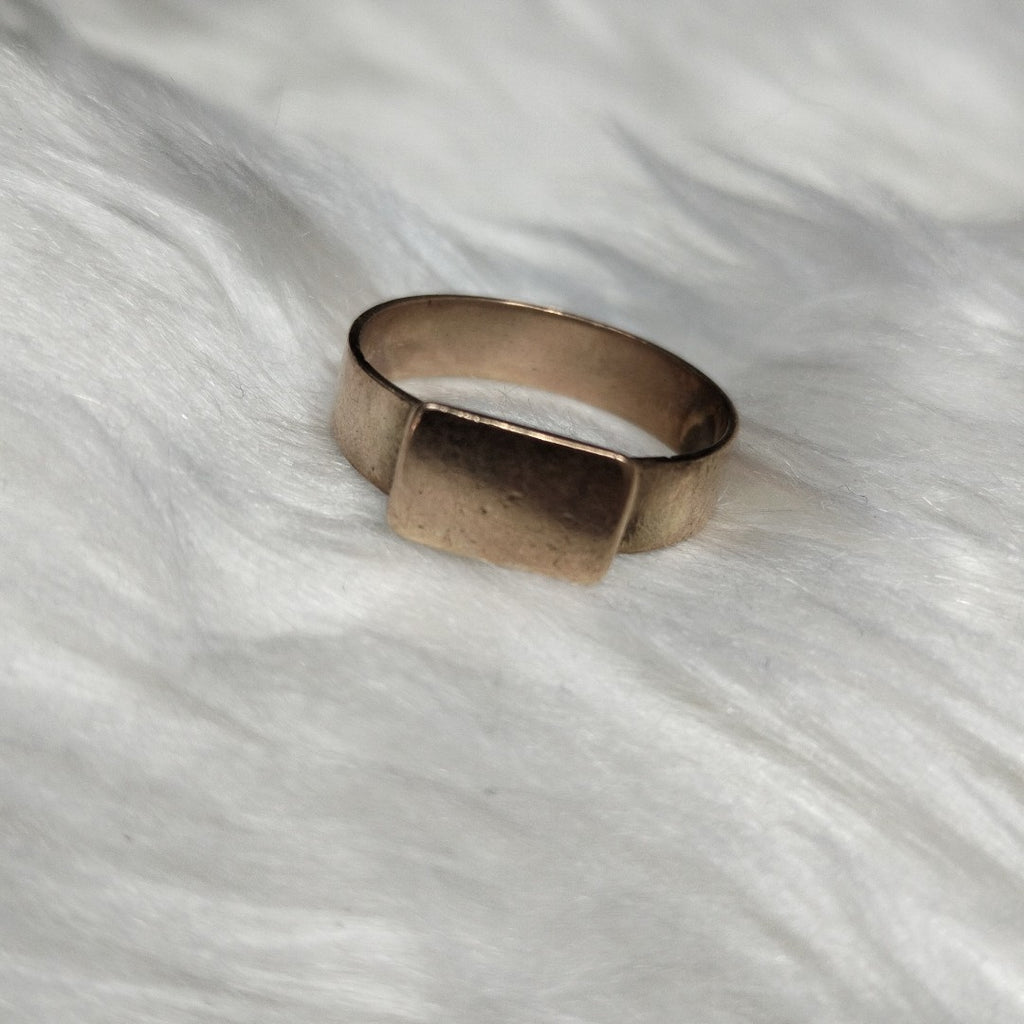 ANILLO. ORO. 8 K 3 GRMS (SEMINUEVO)