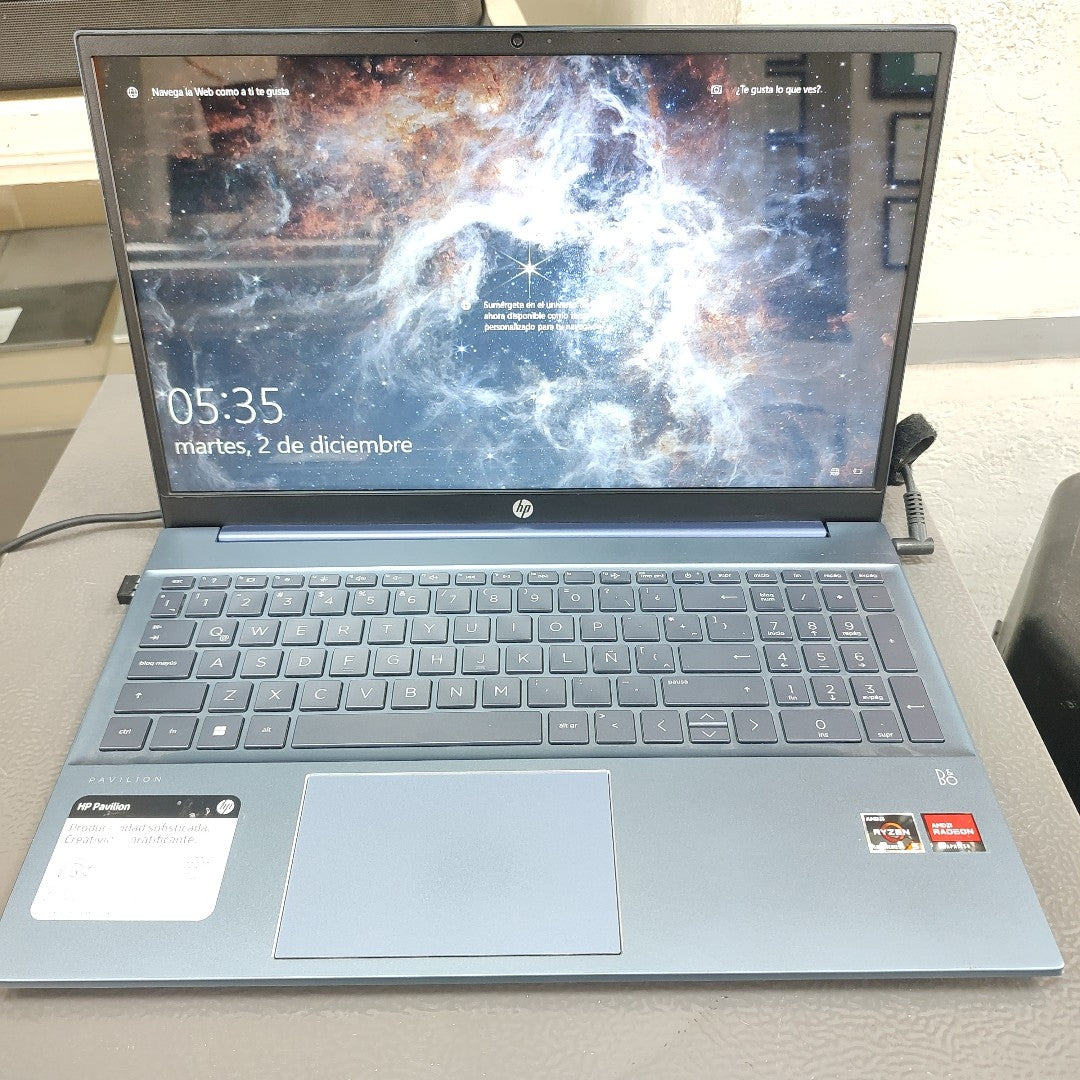 LAPTOP HP PAVILION 15-EH1509LA (2022) 512 GB SSD 8 GB RAM (SEMINUEVO)