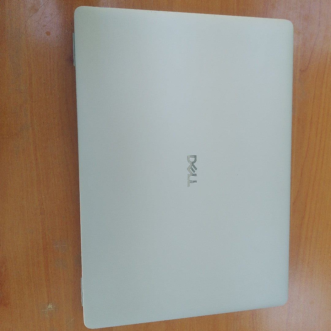 LAPTOP DELL PRO 14 (2025) 512 GB SSD 16 GB RAM (SEMINUEVO)