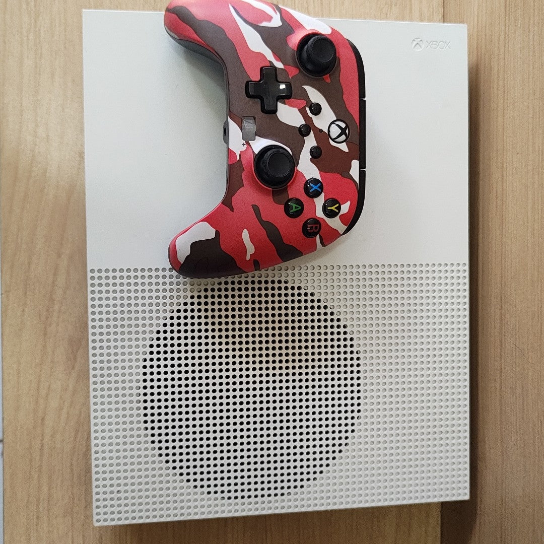 CONSOLA DE VIDEOJUEGO MICROSOFT XBOX ONE S ALL DIGITAL 1 TB (SEMINUEVO)