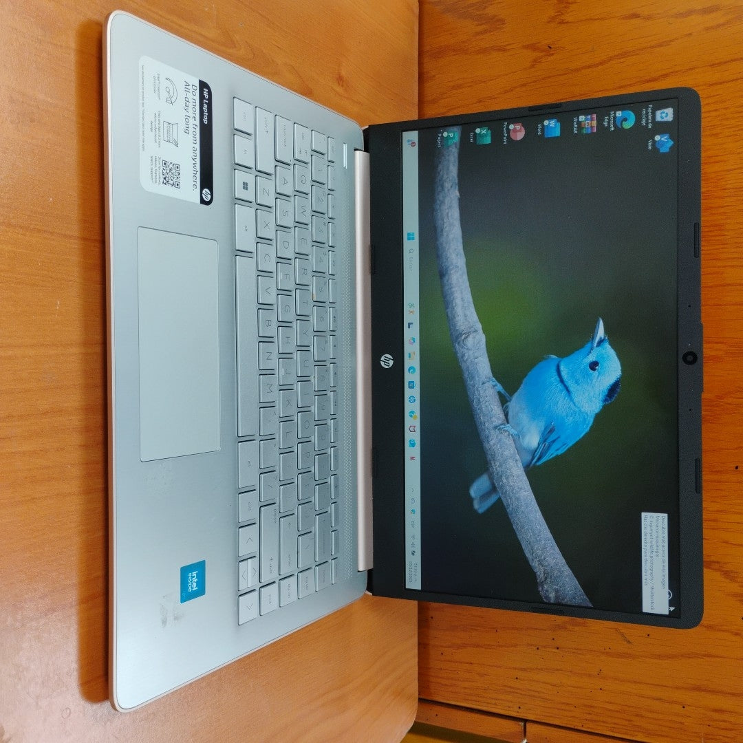 LAPTOP HP 14-DQ0762DX (2024) 128 GB SSD 4 GB RAM (SEMINUEVO)