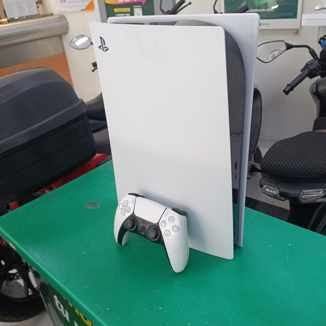 CONSOLA DE VIDEOJUEGO SONY PS5 825 SSD
